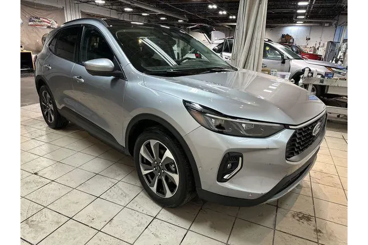 $26328 : Ford Escape 2023 AWD Platinu image 4