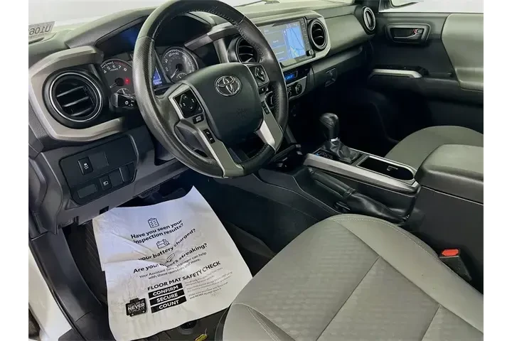 $31500 : Toyota Tacoma 2023 4x4 TRD O image 9