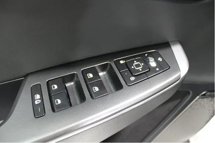 $27981 : Kia EV6 2024 Wind 4dr Crosso image 7