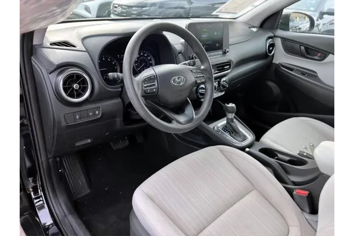 $20995 : Hyundai KONA 2023 AWD SEL 4d image 9