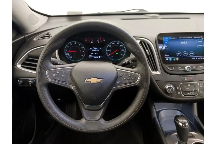 $15998 : Chevrolet Malibu 2020 LS 4dr image 10