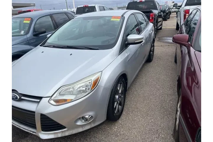 $3500 : Ford Focus 2013 SE 4dr Sedan image 5