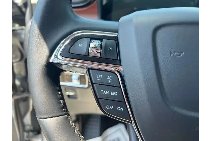 $39984 : Lincoln Nautilus 2023 AWD Re image 10