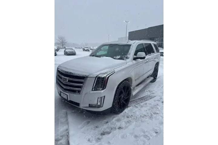 $23995 : Cadillac Escalade 2016 4X4 P image 2