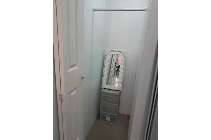 $1000 : EFFICENCE miami gardens image 4