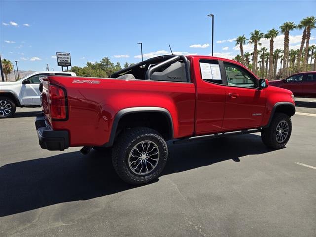 $29915 : Pre-Owned 2018 COLORADO 4WD Z image 7