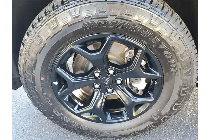 $34990 : Ford Explorer 2023 AWD Timbe image 6