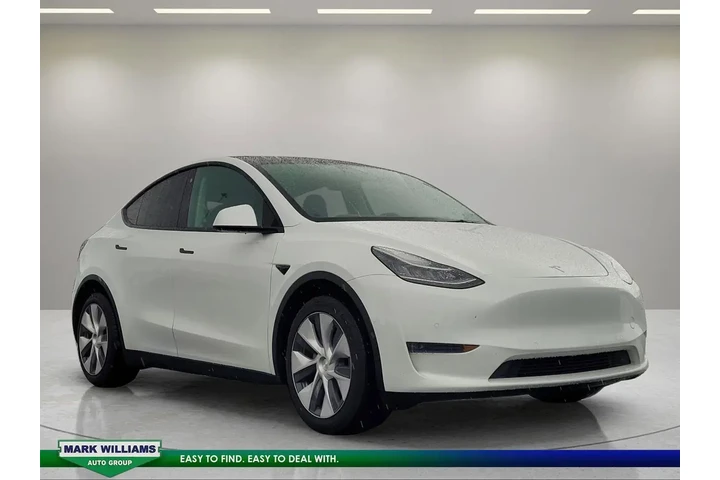 $26895 : Tesla Model Y 2021 AWD Long image 6