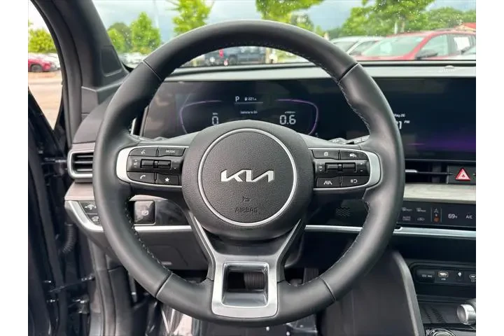 $26997 : Kia Sportage 2024 AWD X-Line image 8