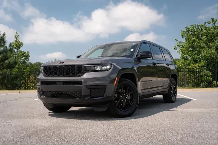 $33896 : Jeep Grand Cherokee L 2024 4 image 1