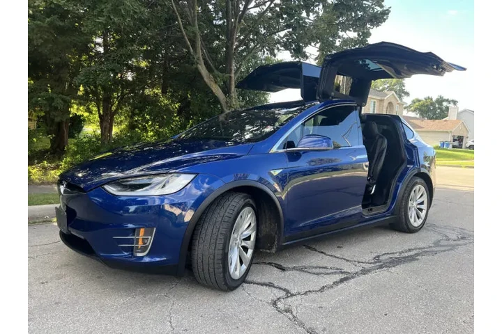 $23995 : 2016 Model X 90D image 10