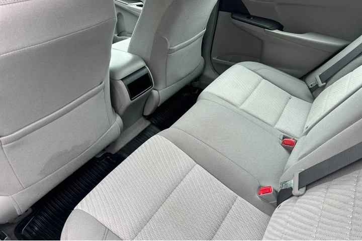 $19900 : Toyota Camry Hybrid 2016 LE image 7