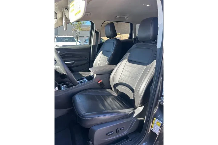 $10900 : Ford Escape 2018 SEL 4dr SUV image 7