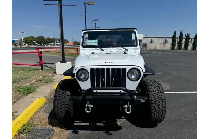 1997 Wrangler SE image 3