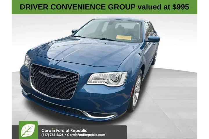 $22989 : Chrysler 300 2021 Touring 4d image 1
