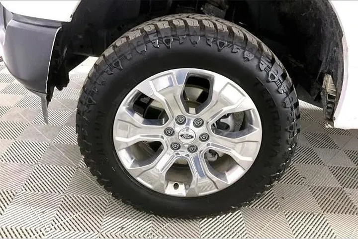 $32780 : Ford F-150 2023 4x2 XL 2dr R image 7