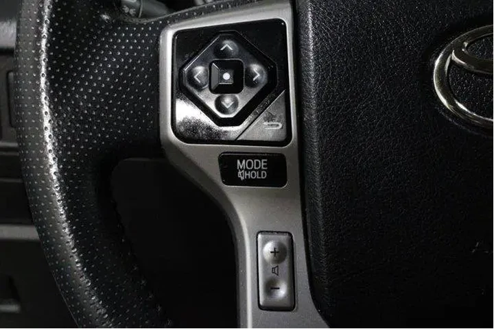 $30998 : Toyota 4Runner 2018 4x2 Limi image 9