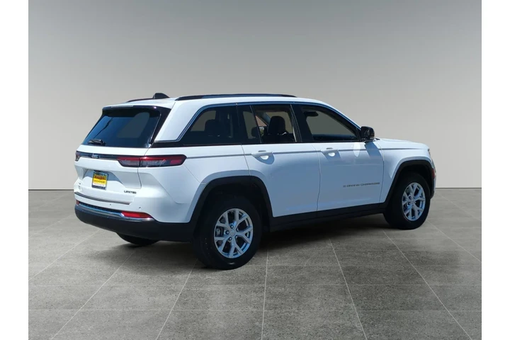 $28900 : Jeep Grand Cherokee 2023 4x4 image 5