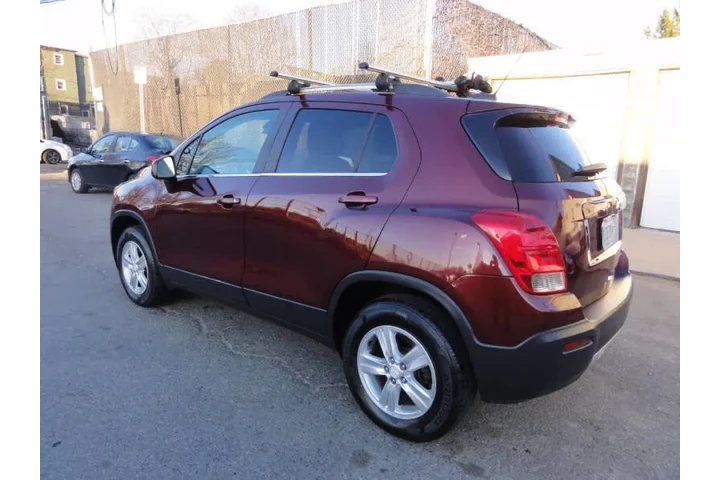 $8450 : 2016 Trax LT image 4