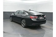 $17495 : Chevrolet Malibu 2022 LT 4dr thumbnail