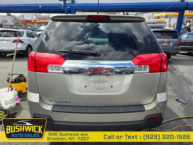 $7995 : Used 2014 Terrain FWD 4dr SLE image 4