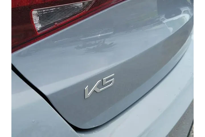 $30991 : Kia K5 2024 GT-Line 4dr Seda image 10