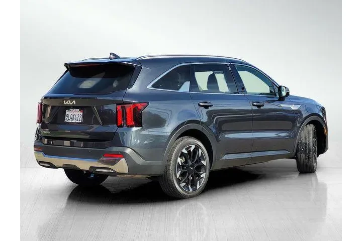 $31439 : Kia Sorento 2024 SX 4dr SUV image 4