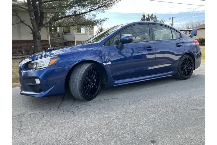 $18997 : 2015 WRX STI image 9
