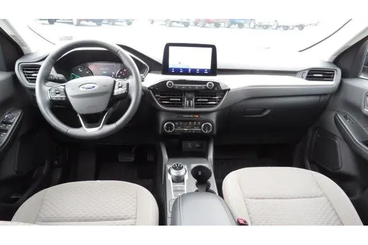 $29852 : Ford Escape Hybrid 2022 AWD image 2