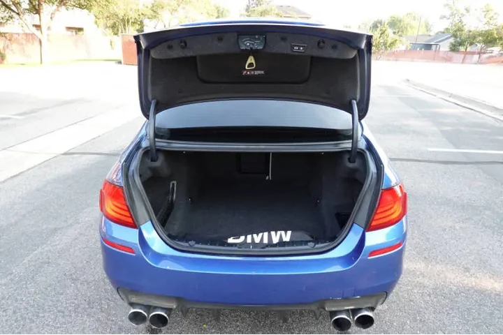 $24775 : 2013 BMW M5 image 10
