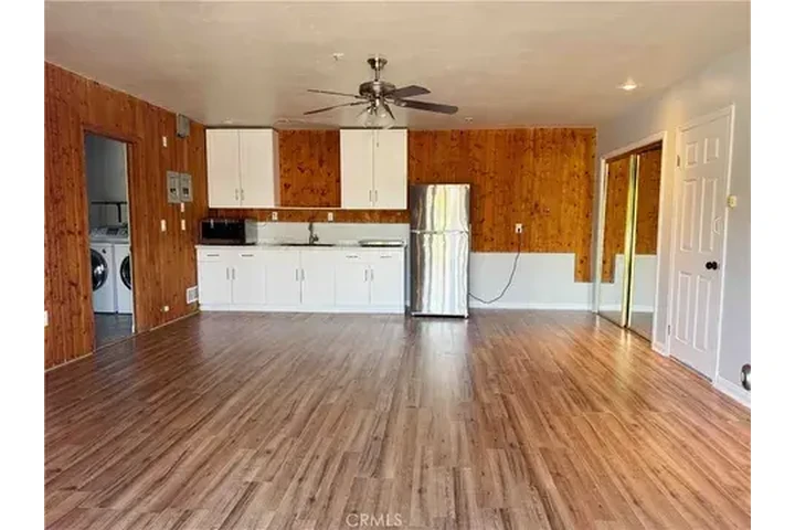 $1000 : Move in ready home image 2