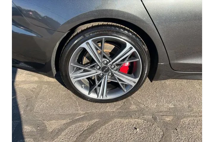 $39900 : Genesis G70 2025 AWD 3.3T Sp image 10