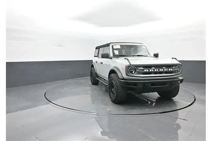 $31265 : Ford Bronco 2021 4x4 Base 4d image 2