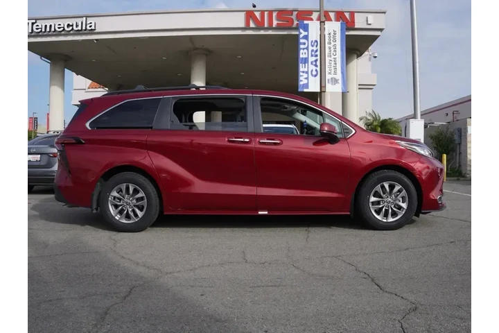 $38172 : Toyota Sienna 2022 XLE 8-Pas image 3