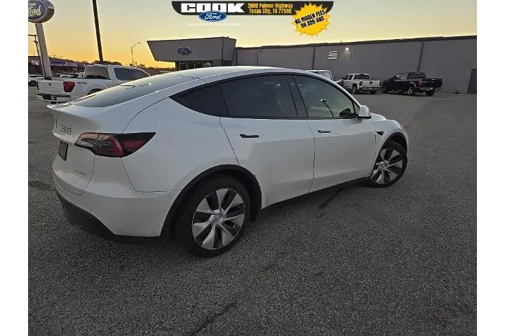 $20983 : Tesla Model Y 2021 AWD Long image 10