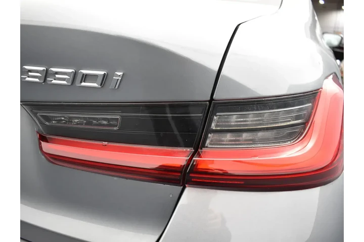 $24952 : BMW 3 Series 2024 330i 4dr S image 8