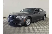 $25998 : Chrysler 300 2023 Touring 4d thumbnail