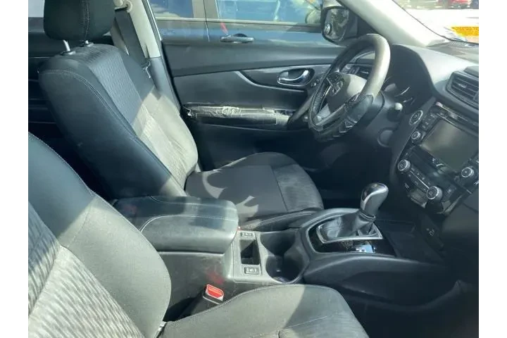 $13300 : Nissan Rogue 2020 SV 4dr Cro image 3