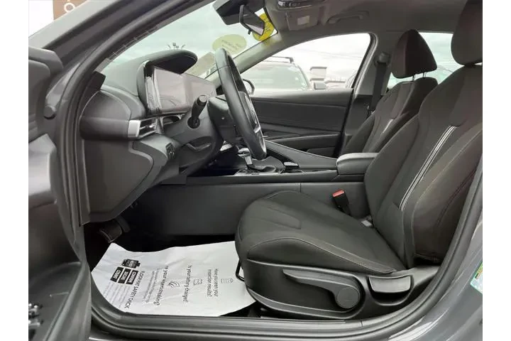 $20330 : Hyundai ELANTRA 2023 SEL 4dr image 10