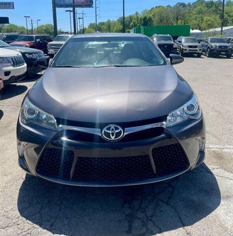 $10900 : 2017 Camry LE image 4