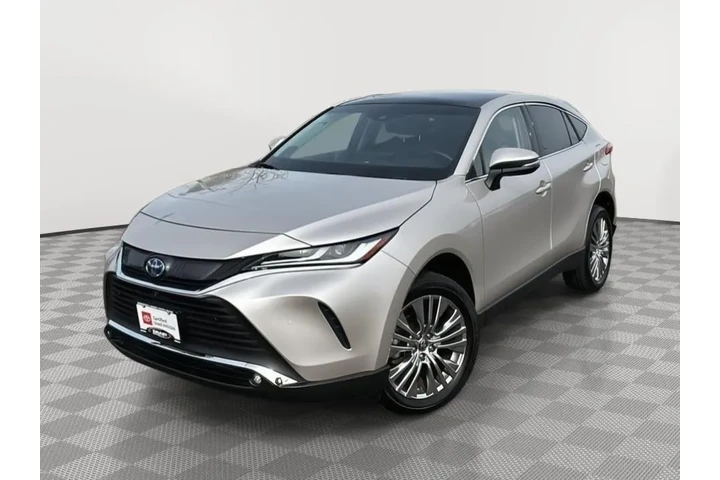 $40993 : 2023 Venza Limited image 1