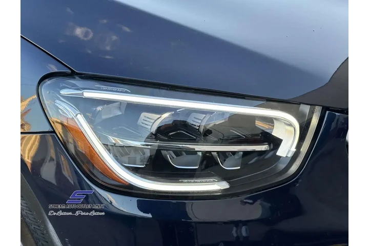 $27698 : Mercedes-Benz GLC 2022 AWD G image 10