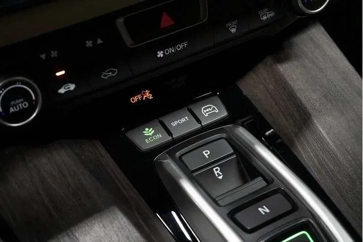 $19169 : Honda Clarity Plug-In Hybrid image 8