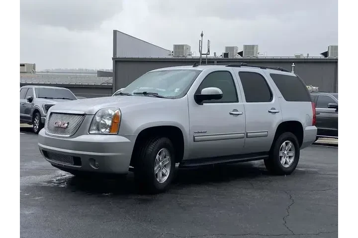 $7490 : GMC Yukon 2012 4x4 SLT 4dr S image 8