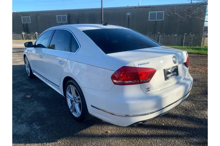 $8995 : 2014 Passat 3.6L V6 SEL Premi image 4