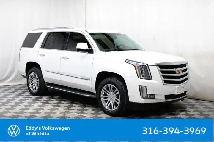 $28928 : Cadillac Escalade 2016 Stand image 1
