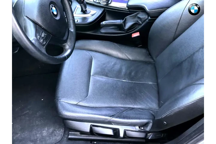 $10990 : 2015 BMW 3-Series 320i Sedan image 10