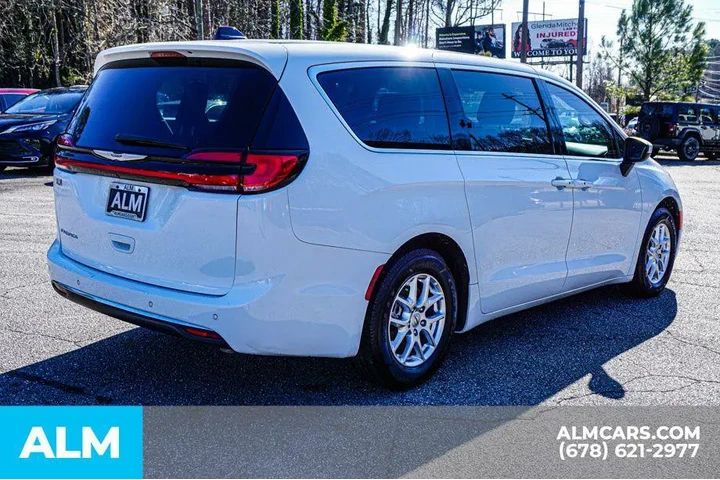 $22920 : Chrysler Pacifica 2023 Touri image 5