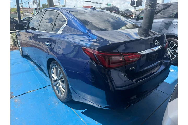 $1500 : Q50 3.0 LUXE image 3