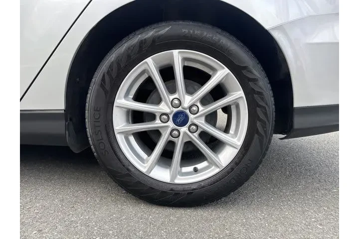 $8995 : Ford Focus 2016 SE 4dr Sedan image 10